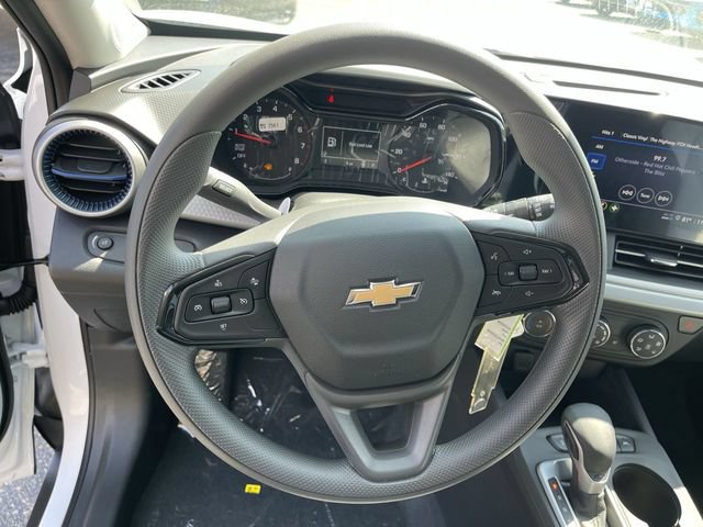 New 2026 Chevrolet Trax LS w/ LS Convenience Package FWD image 14
