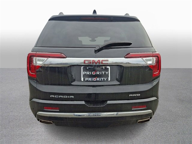 Used 2023 GMC Acadia Denali w/ Black Diamond Edition image 5