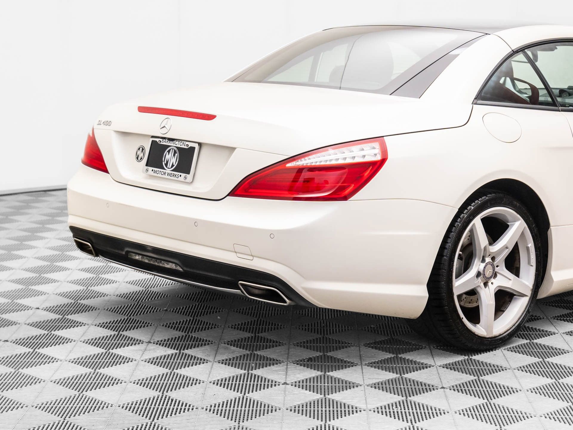 Used 2015 Mercedes-Benz SL 400 image 32