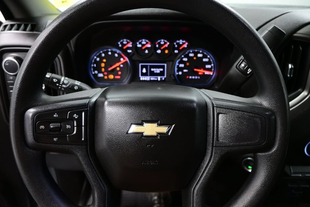 Used 2025 Chevrolet Silverado 2500 Custom w/ Custom Convenience Package AWD/4WD image 18