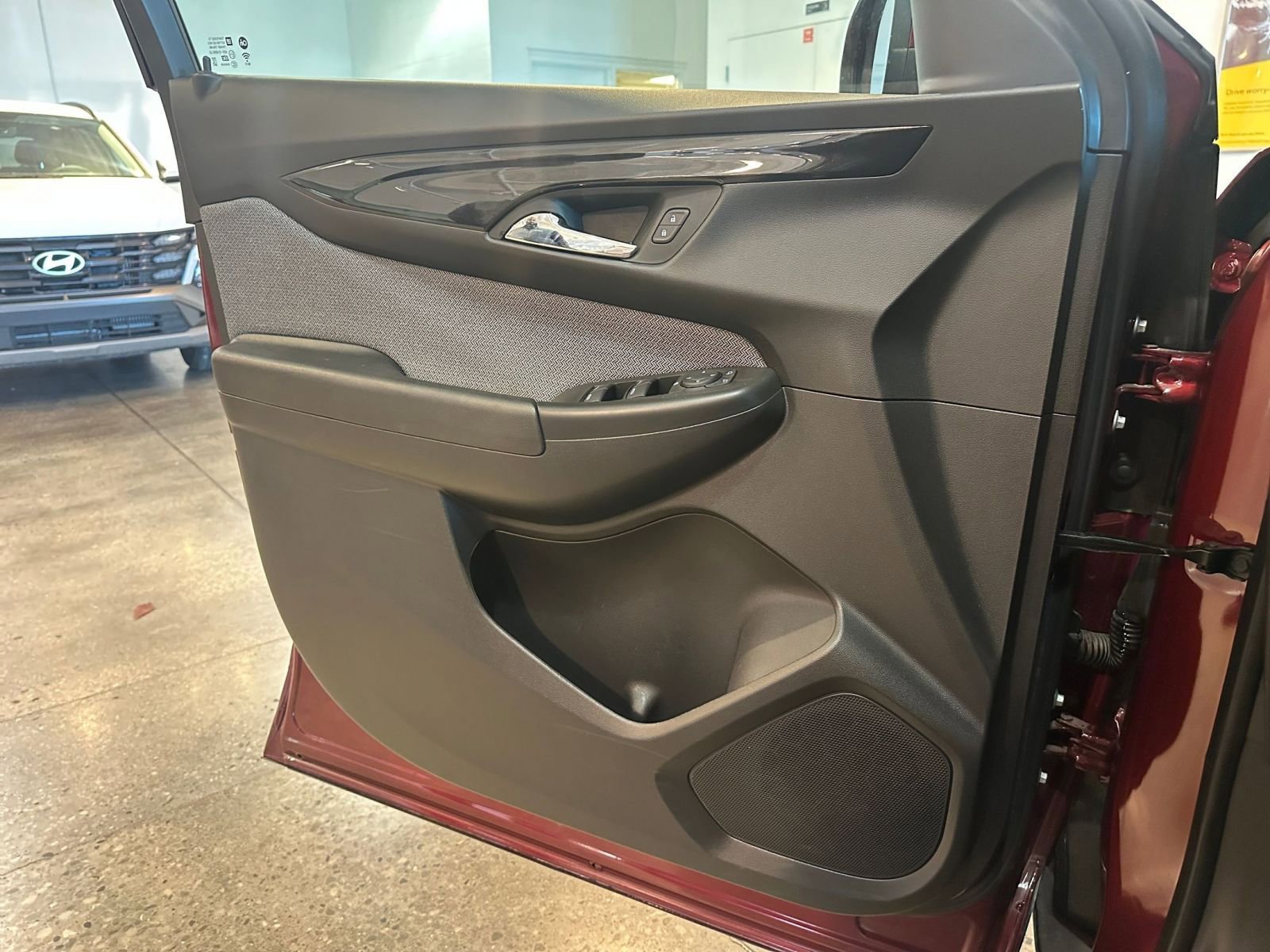 Used 2025 Chevrolet TrailBlazer LT image 20