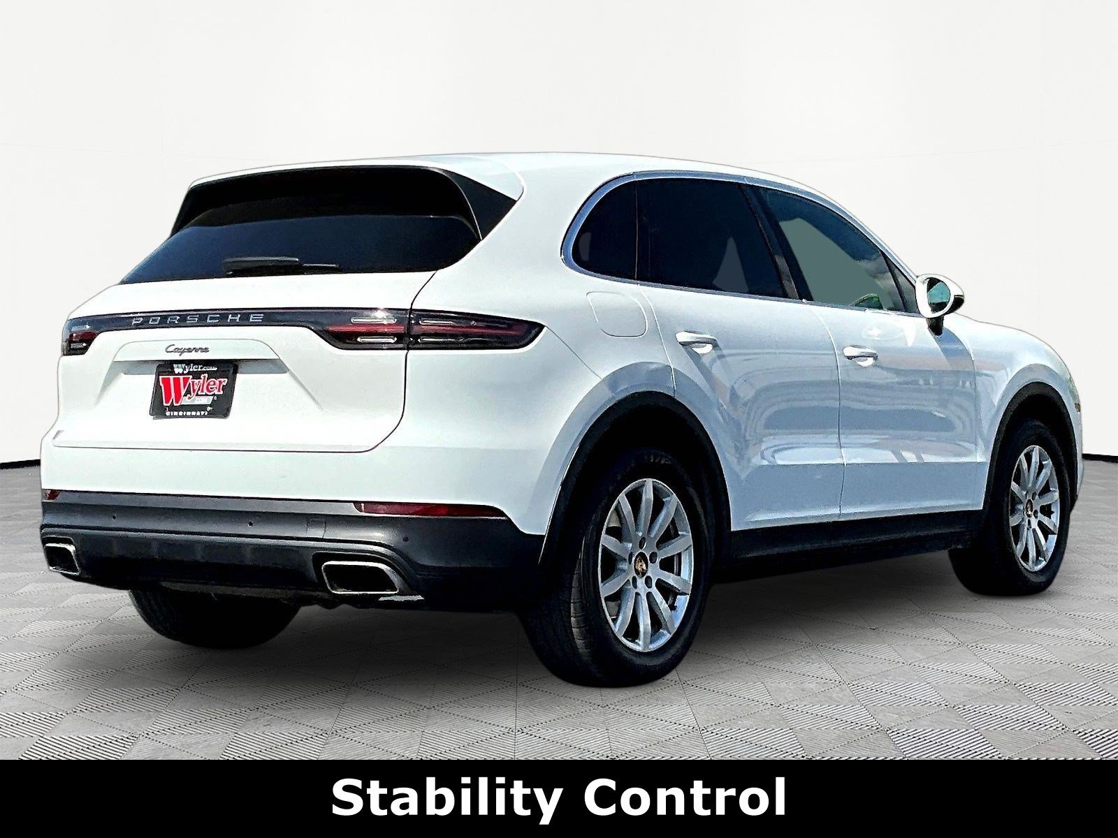 Used 2020 Porsche Cayenne AWD/4WD image 6