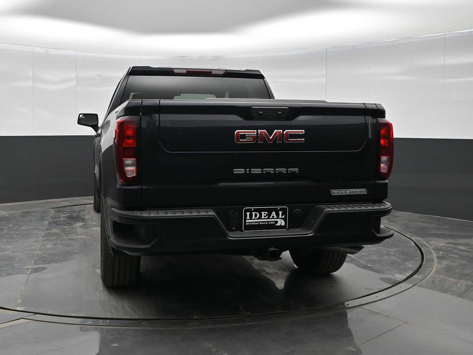 New 2026 GMC Sierra 1500 Elevation image 6