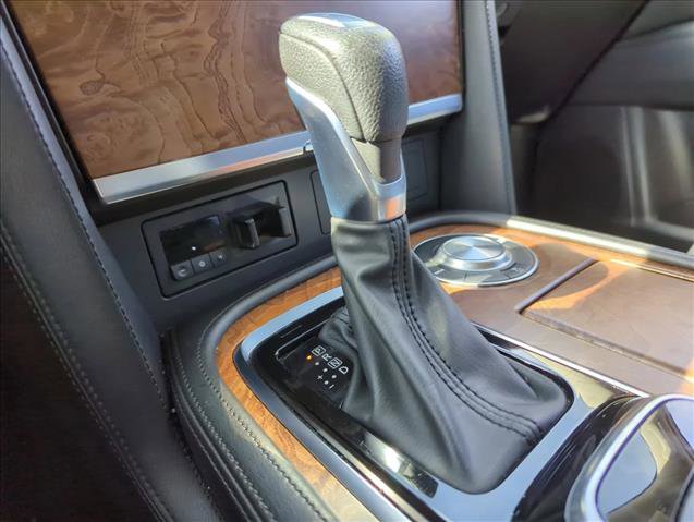 Used 2022 Nissan Armada SL w/ Captain's Chairs Package image 16