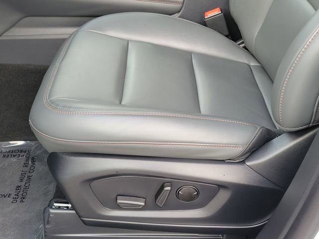 Used 2025 Ford Explorer Active w/ Active Comfort Package RWD image 13