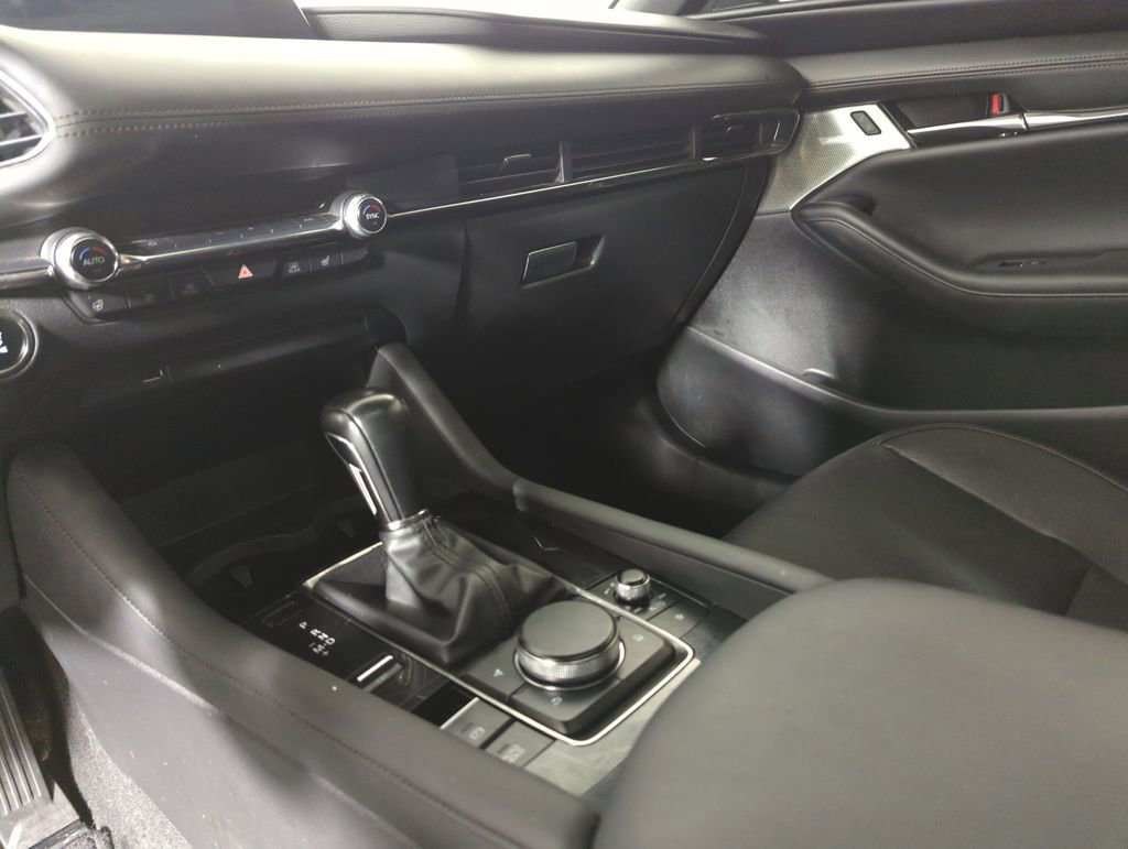 Used 2021 MAZDA MAZDA3 Hatchback w/Premium Plus Pkg image 19