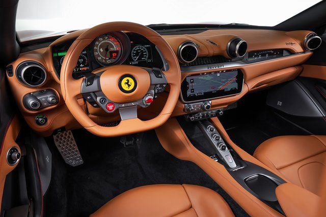 Certified 2019 Ferrari Portofino image 5