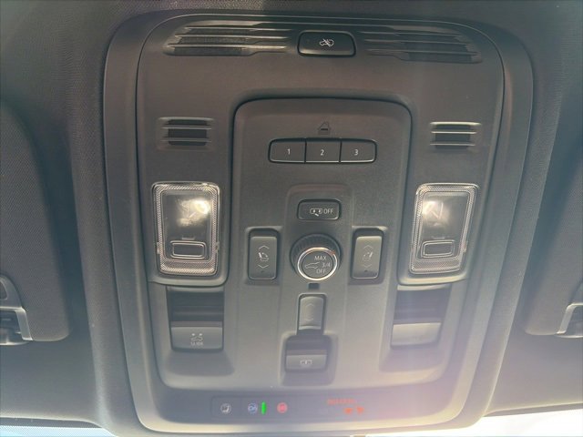 Used 2021 GMC Yukon XL Denali w/ Denali Ultimate Package image 29