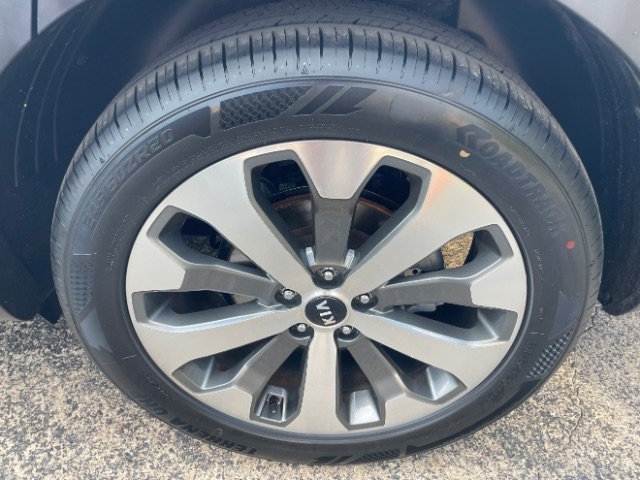 Used 2020 Kia Telluride S FWD image 23