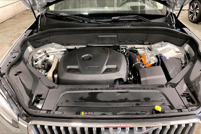 Certified 2024 Volvo XC90 T8 Ultimate w/ Lounge Package AWD/4WD image 13