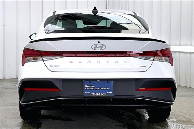 Used 2025 Hyundai Elantra SEL image 4