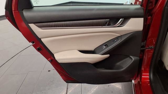Used 2022 Honda Accord Touring image 19