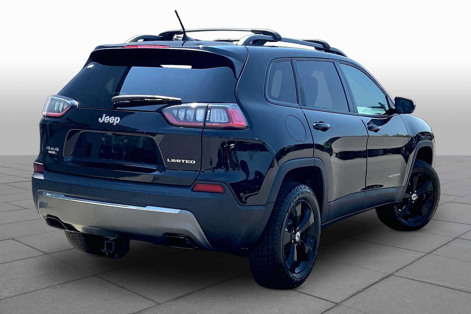 Used 2020 Jeep Cherokee Limited AWD/4WD image 13
