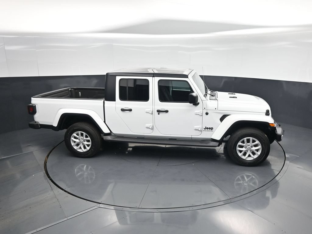 Used 2023 Jeep Gladiator Sport AWD/4WD image 47