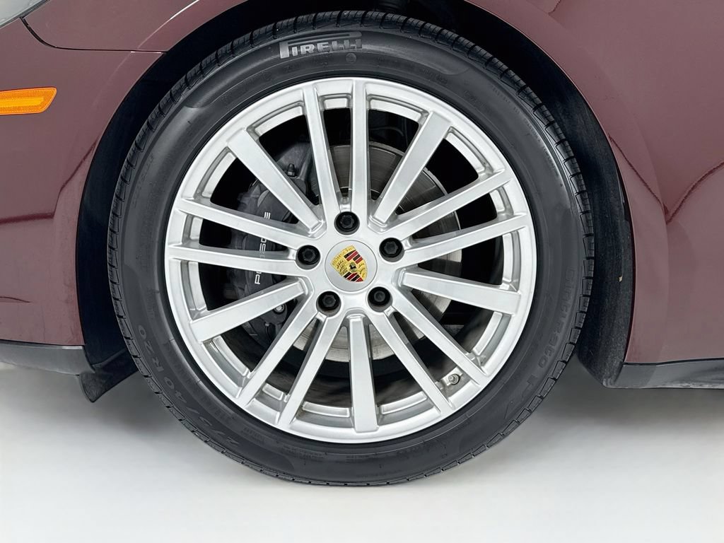Certified 2018 Porsche Panamera 4 AWD/4WD image 32
