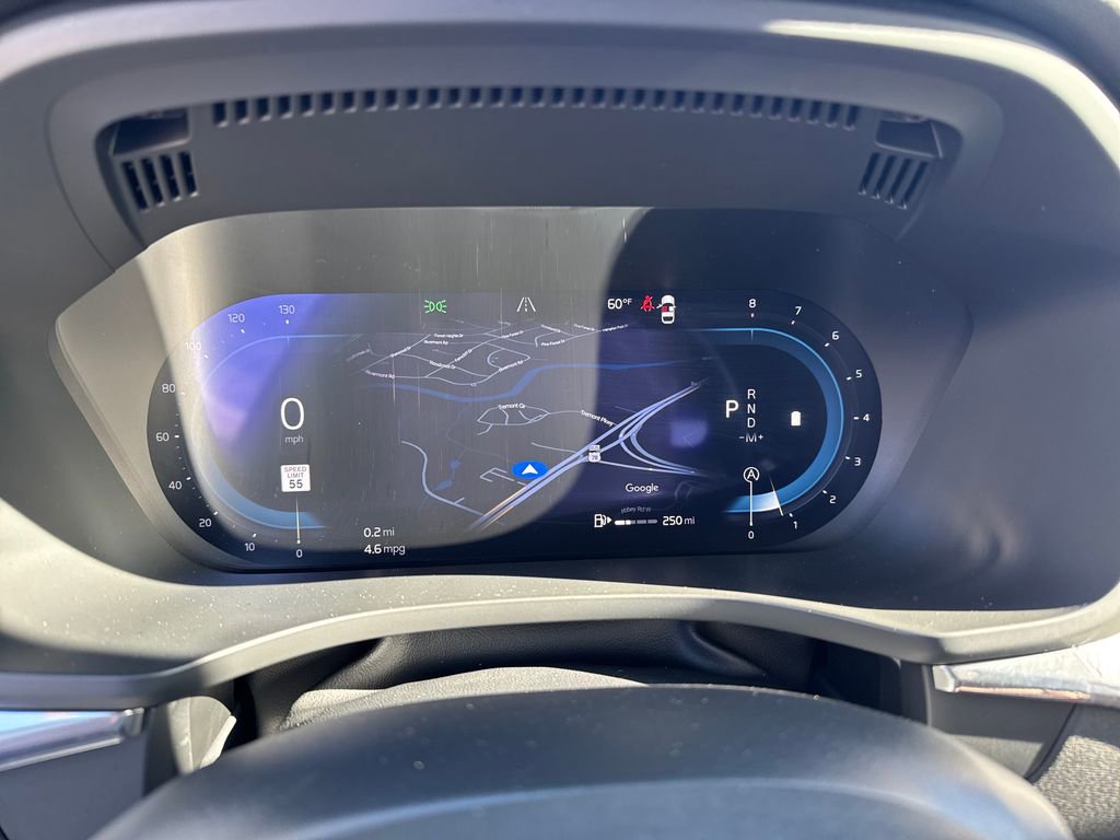Certified 2025 Volvo XC60 B5 Plus image 19