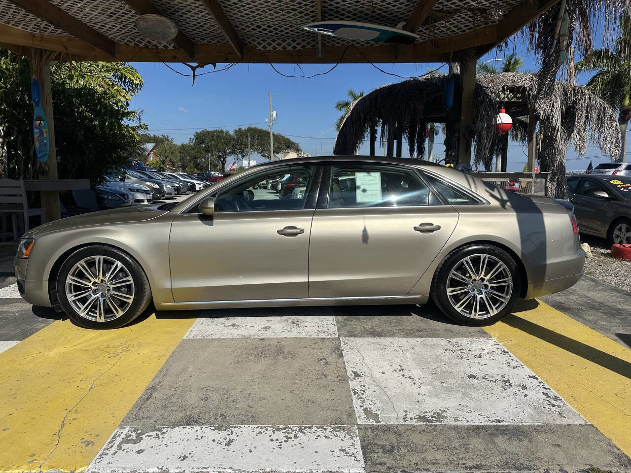 Used 2012 Audi A8 L 4.2 image 8