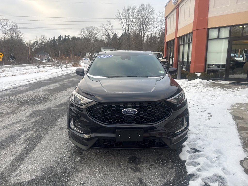 Used 2023 Ford Edge ST-Line w/ Class II Trailer Tow Package image 2