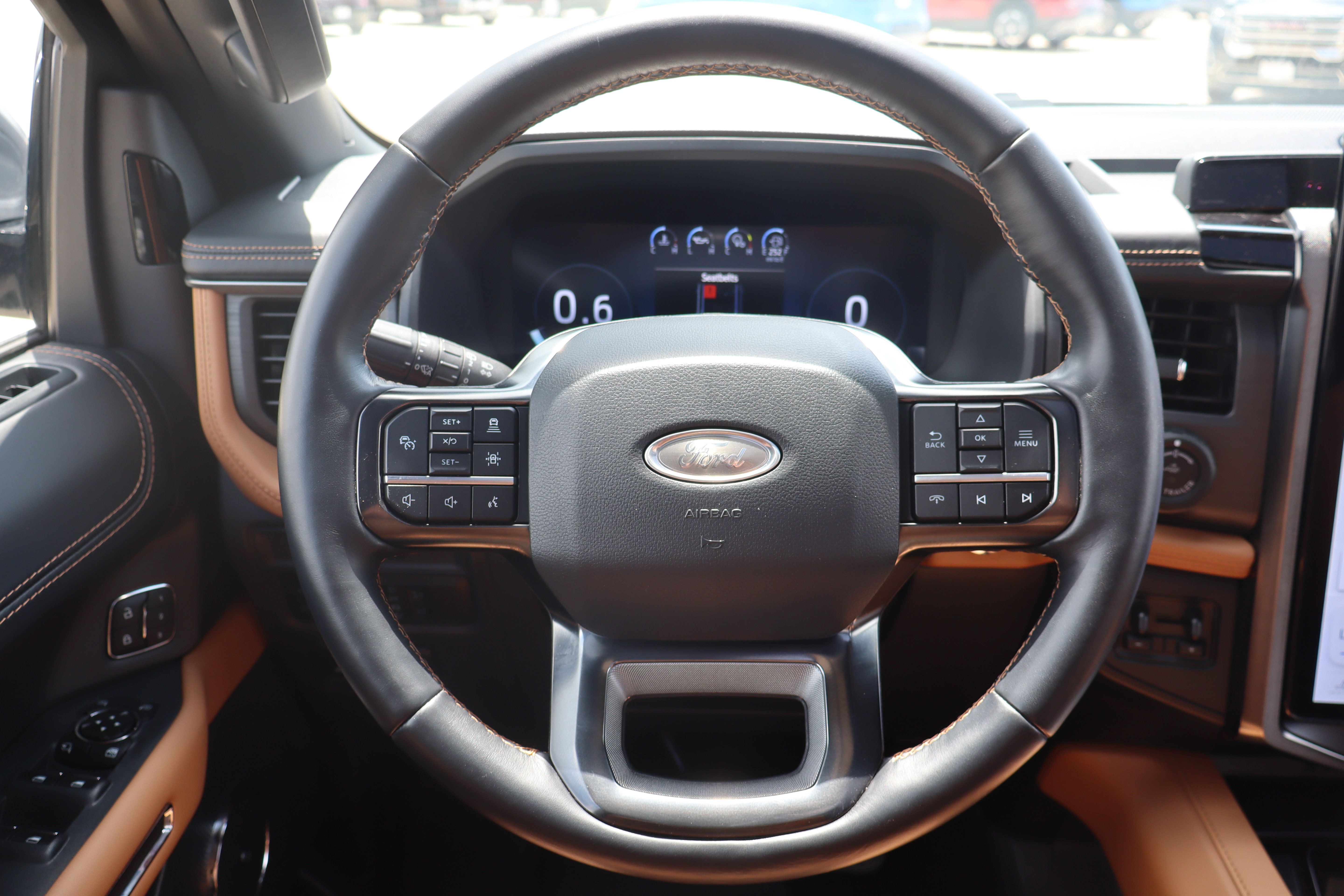 Used 2024 Ford Expedition Platinum AWD/4WD image 16