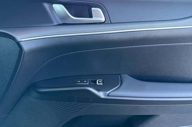 New 2026 Kia K5 LXS image 19