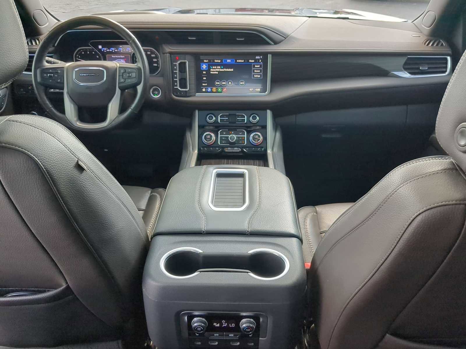 Used 2021 GMC Yukon Denali w/ Denali Premium Package AWD/4WD image 25