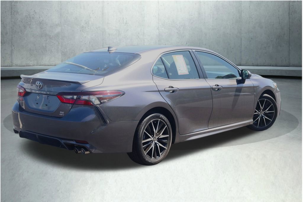 Used 2023 Toyota Camry SE w/ Cold Weather Package AWD/4WD image 11
