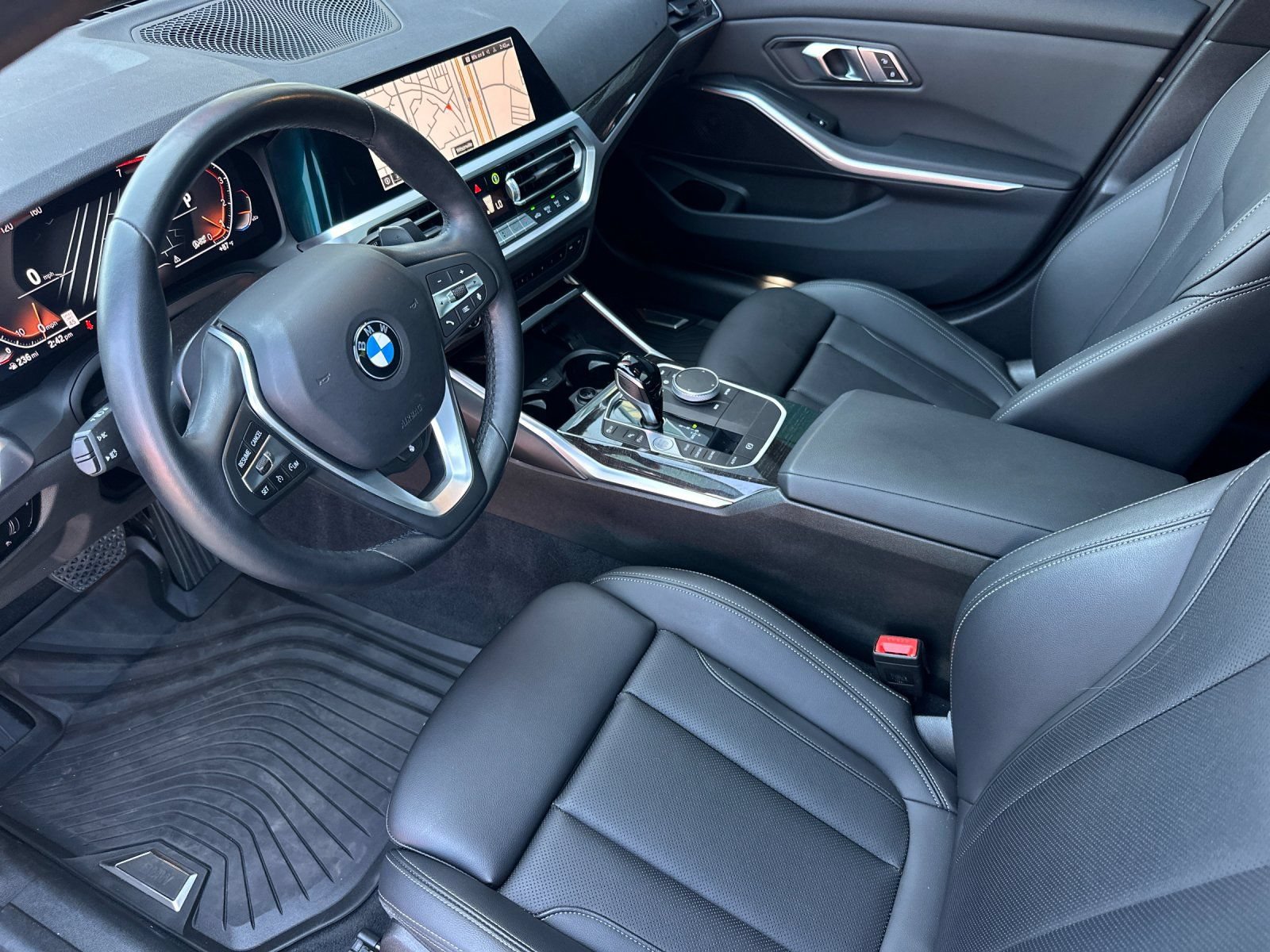 Used 2022 BMW 330i xDrive Sedan w/ Premium Package 2 AWD/4WD image 9