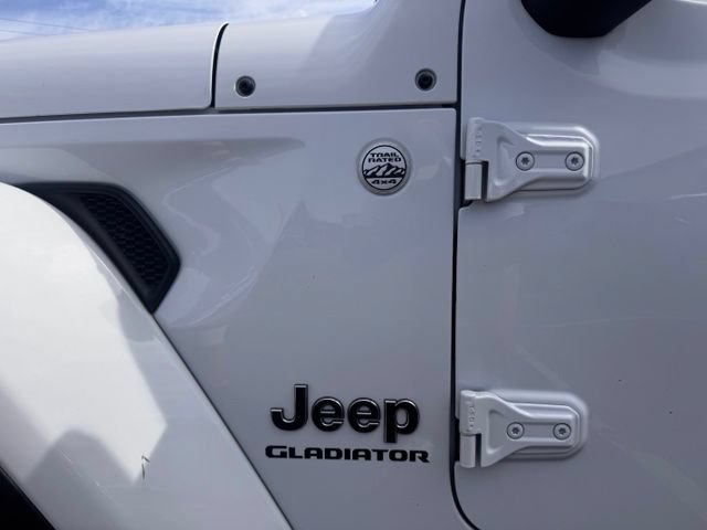 Used 2021 Jeep Gladiator Overland w/ Popular Equipment Package AWD/4WD image 19