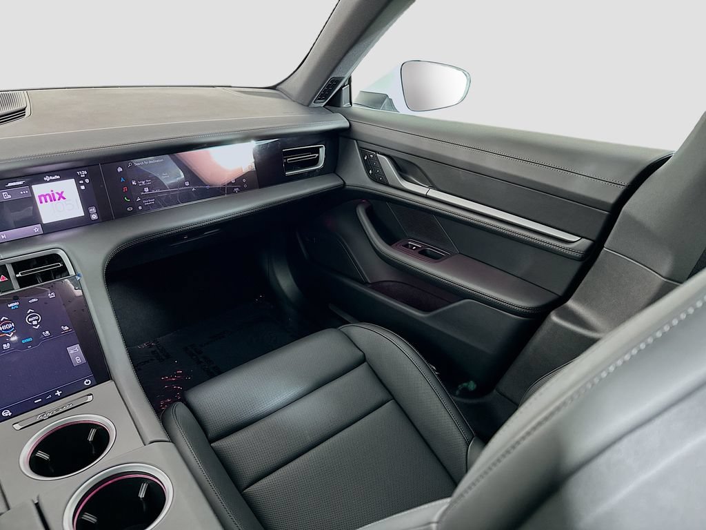 New 2025 Porsche Taycan 4S AWD/4WD image 26