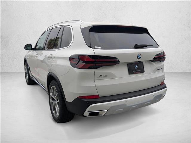 Used 2026 BMW X5 xDrive40i w/ Parking Assistance Package AWD/4WD image 8