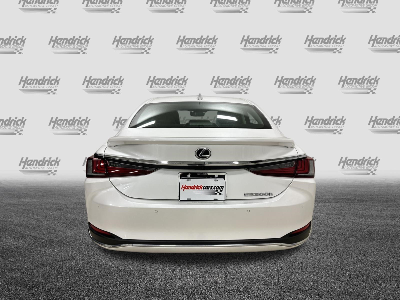 Certified 2025 Lexus ES 300h w/ Technology Package FWD image 9