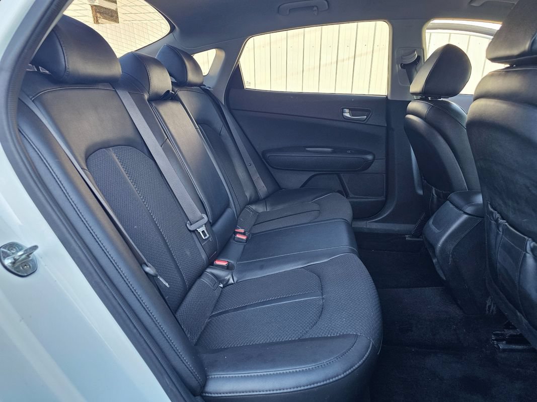 Used 2018 Kia Optima S FWD image 18