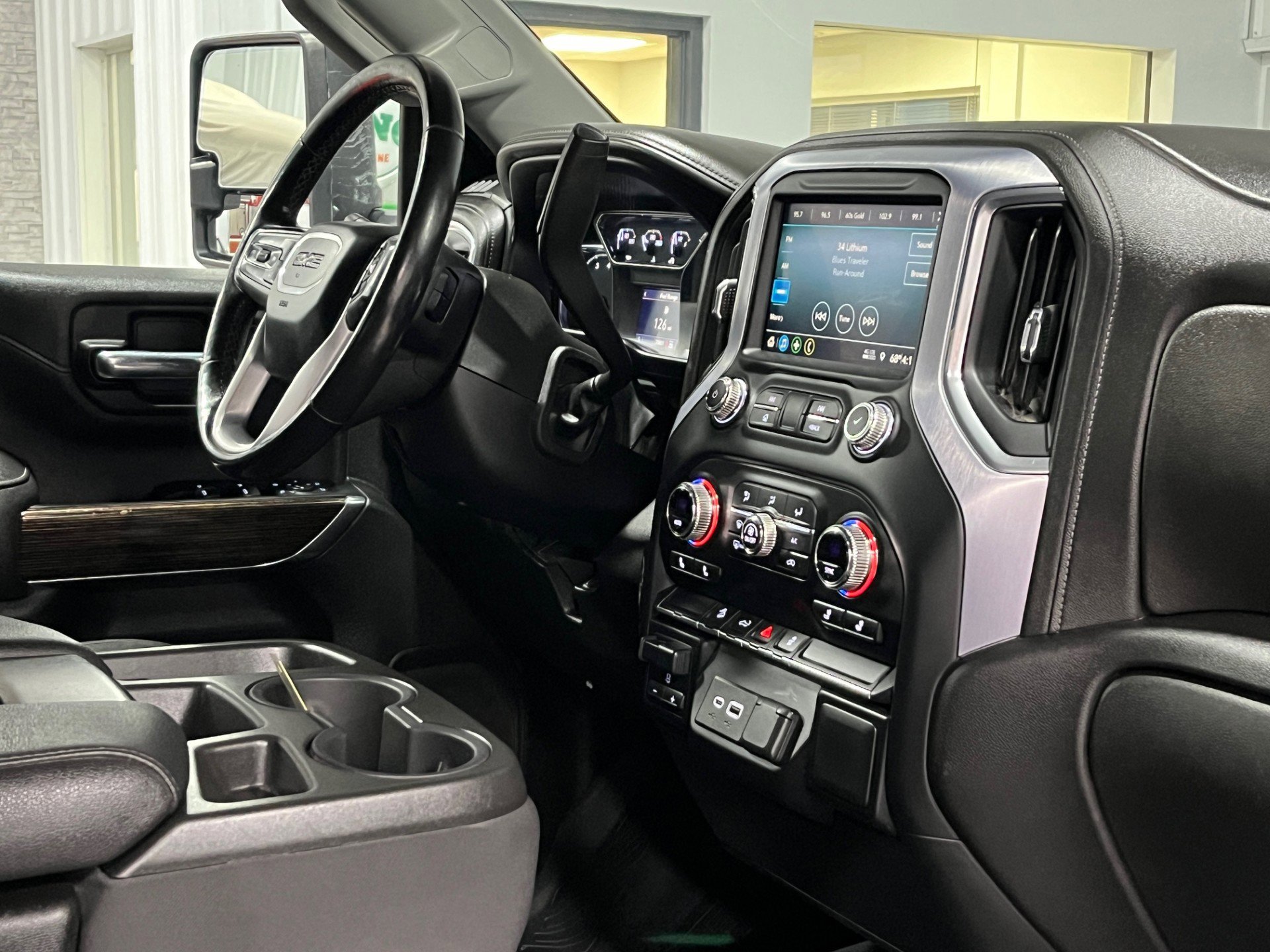 Certified 2022 GMC Sierra 2500 SLE w/ SLE Value Package; image 9