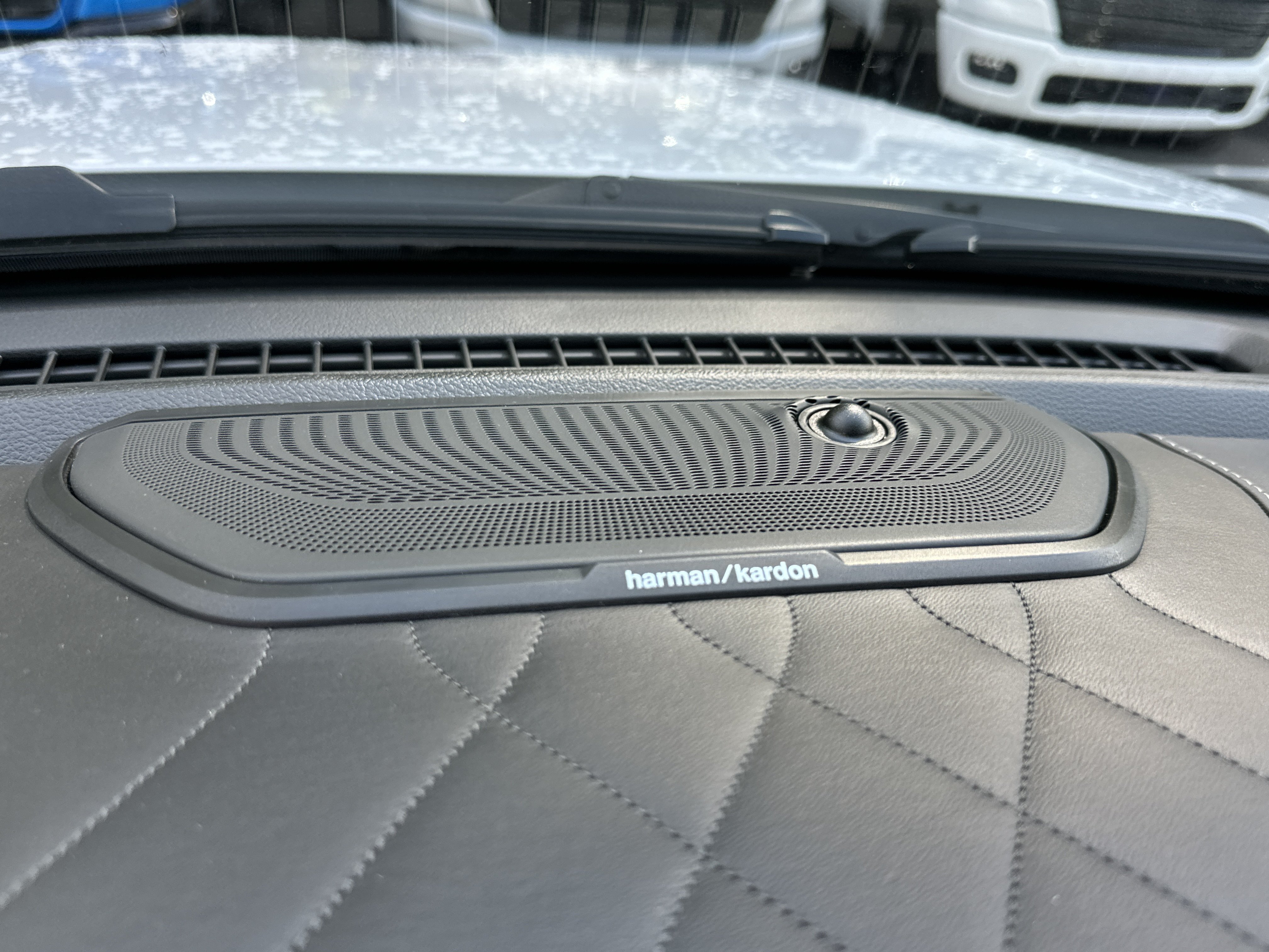 New 2027 RAM 1500 Limited AWD/4WD image 10