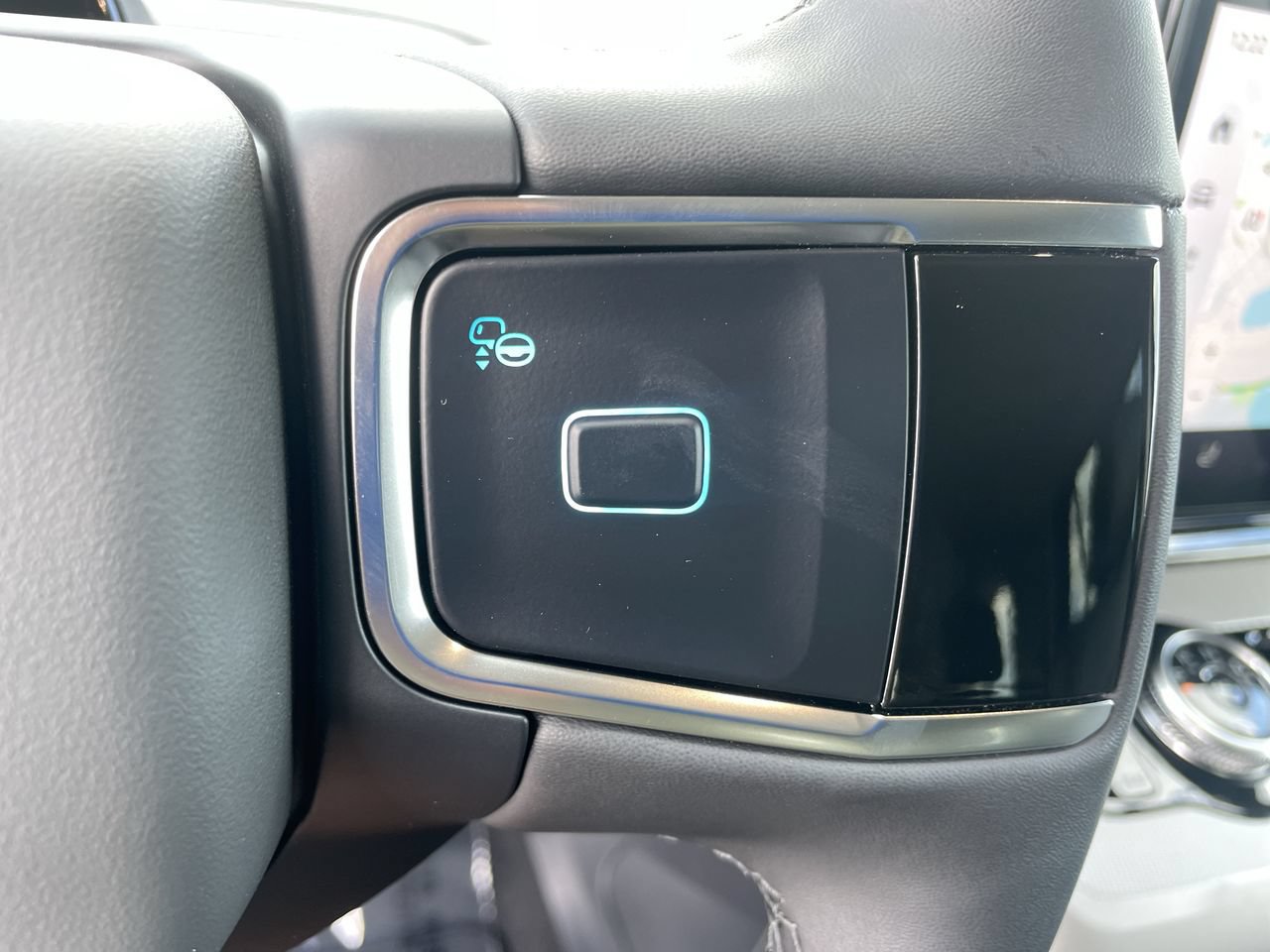 New 2026 Ford Expedition Active RWD image 32