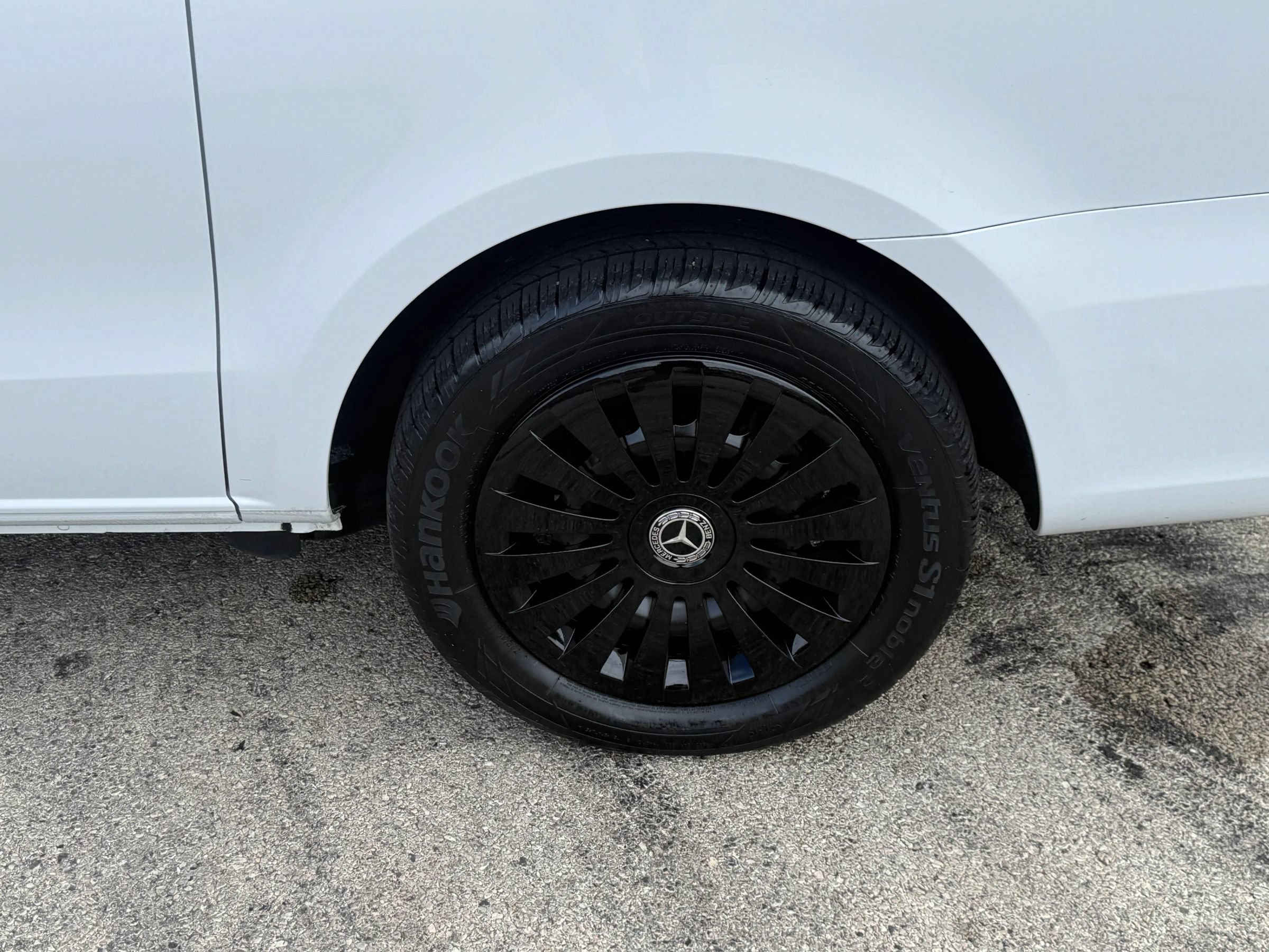 Used 2019 Mercedes-Benz Metris Passenger image 39