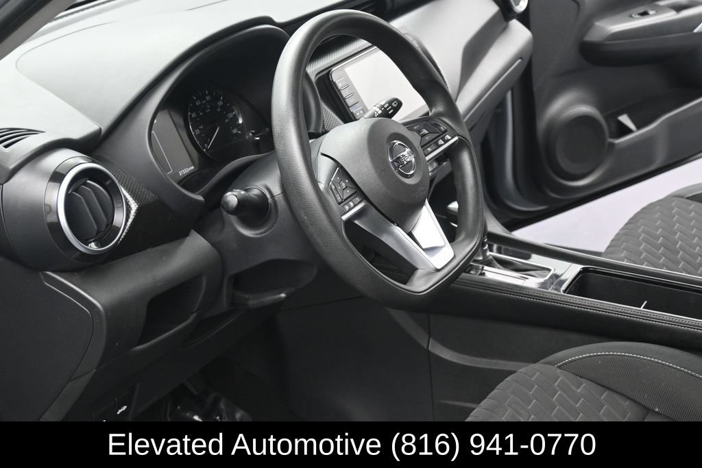 Used 2021 Nissan Kicks SV w/ Interior Electronics Package FWD image 7