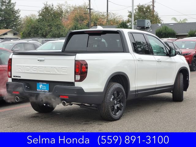 New 2026 Honda Ridgeline Black Edition image 4