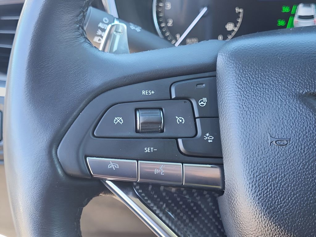 Used 2024 Cadillac XT6 Sport image 17