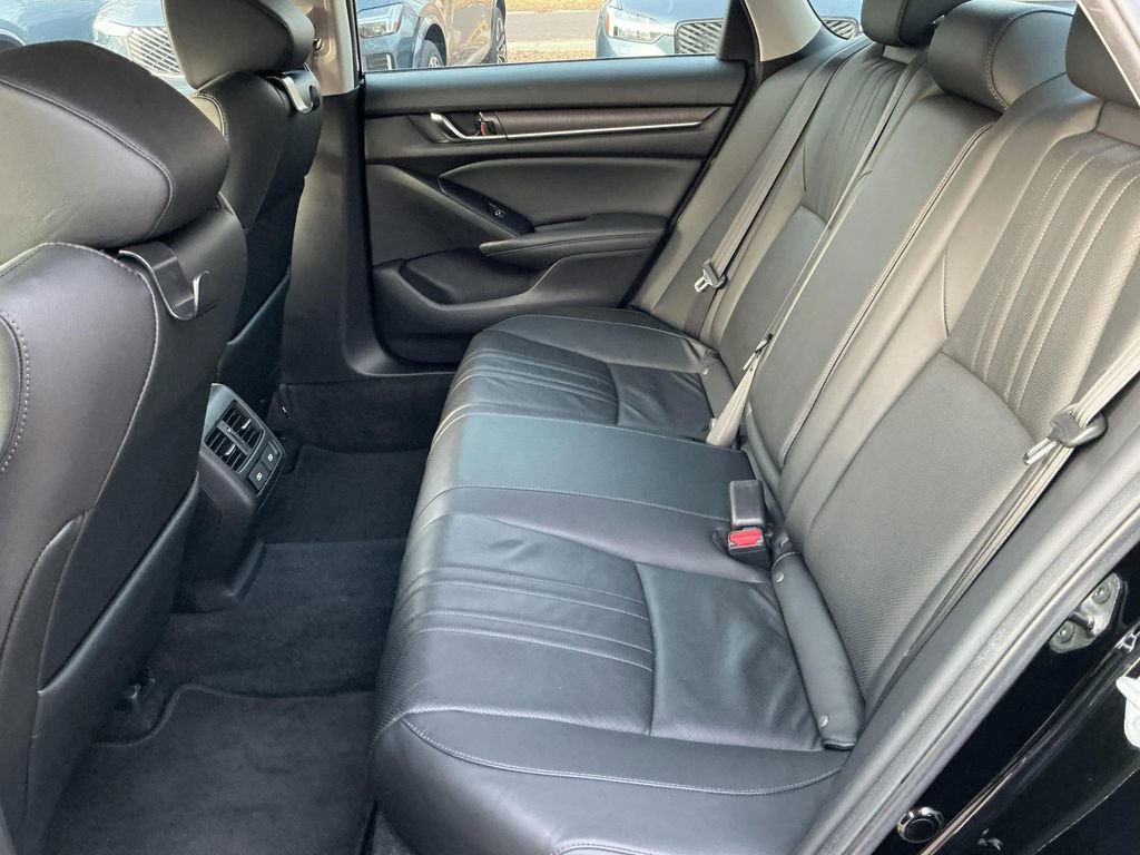 Used 2021 Honda Accord EX-L image 11