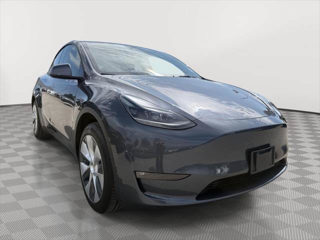 Used 2023 Tesla Model Y 2WD image 7