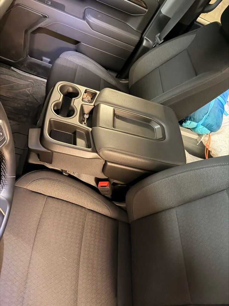 Used 2025 Chevrolet Silverado 1500 LT AWD/4WD image 6