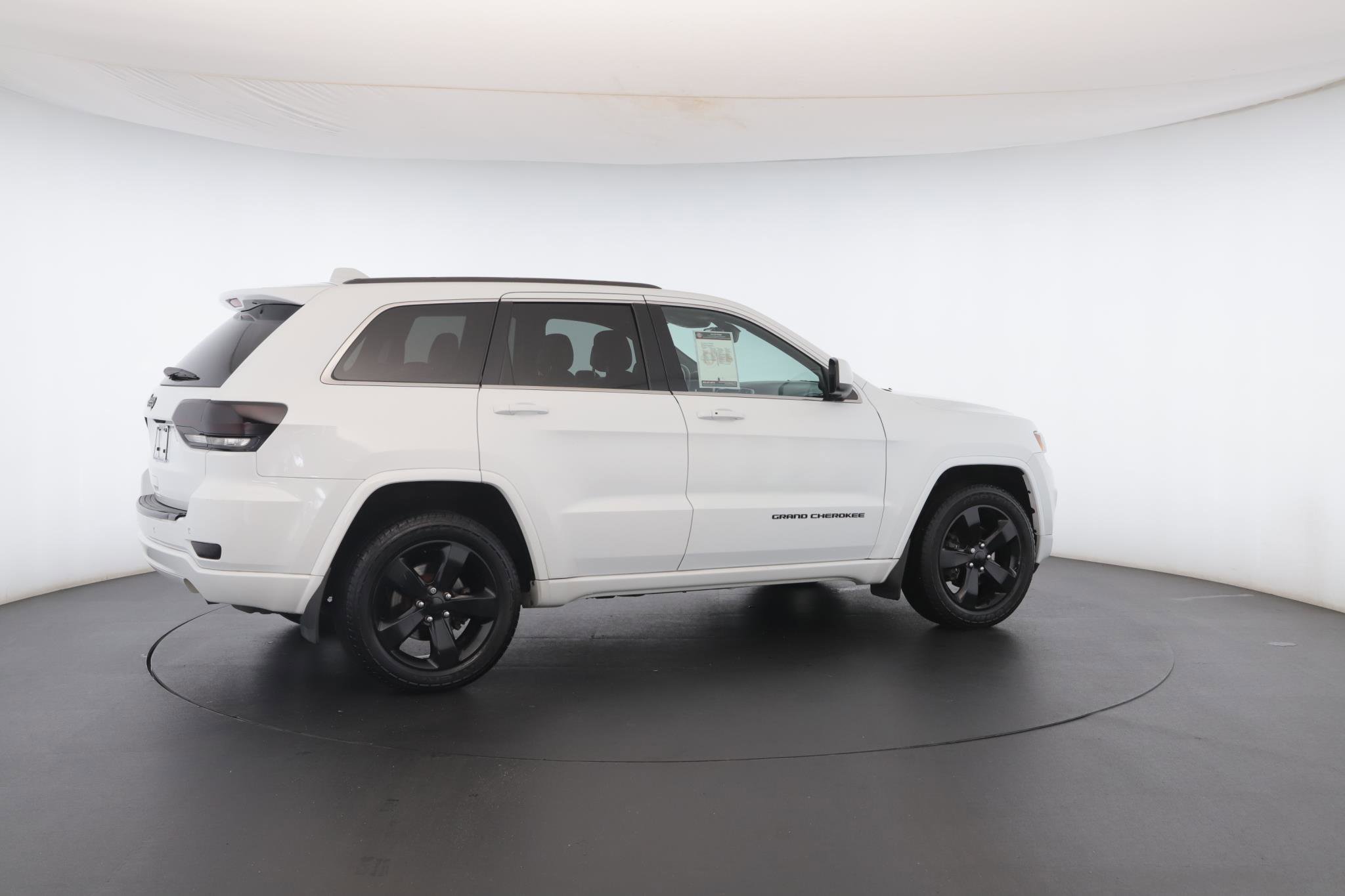 Used 2015 Jeep Grand Cherokee Altitude AWD/4WD image 30