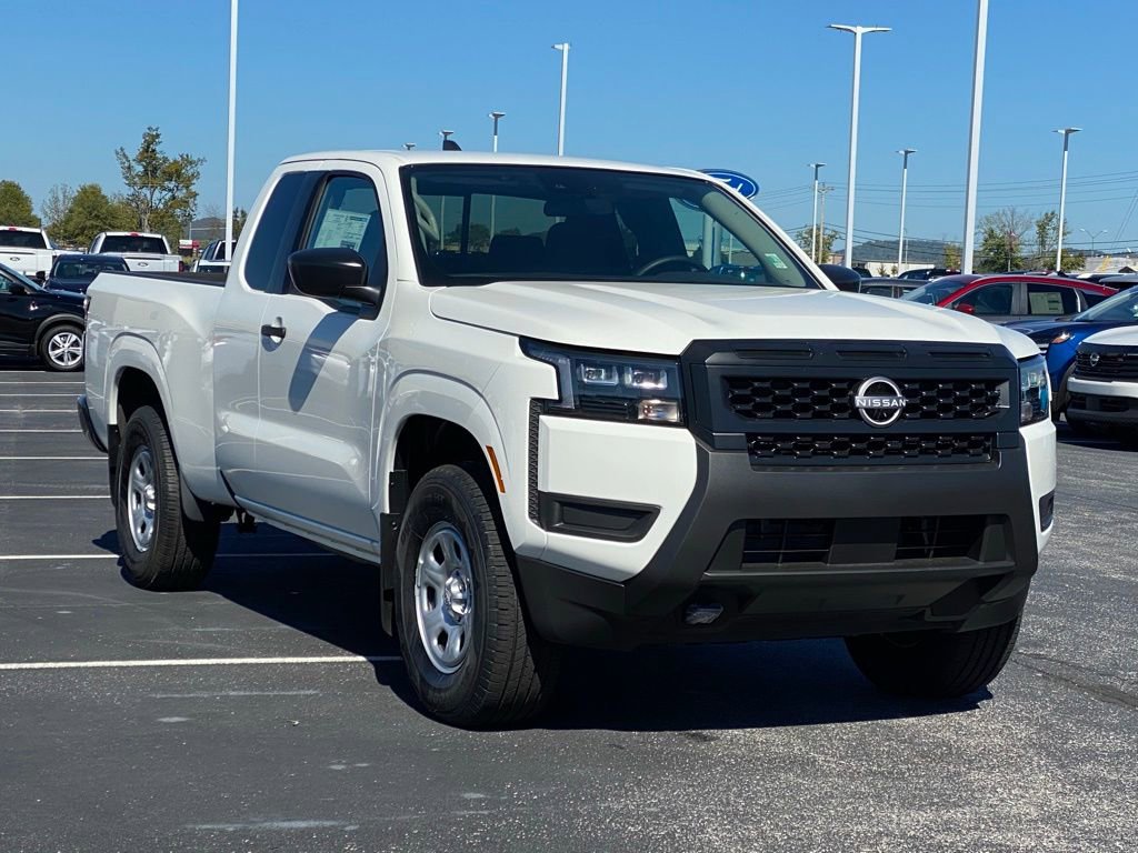 New 2026 Nissan Frontier S image 2