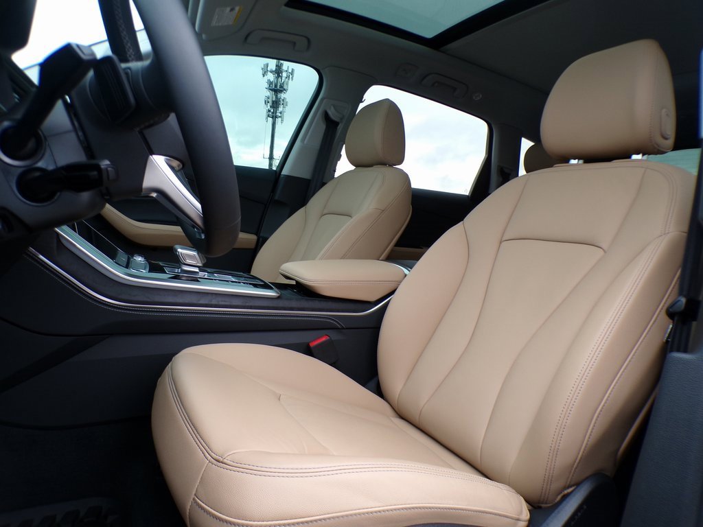 Used 2025 Audi Q7 3.0T Premium Plus image 13