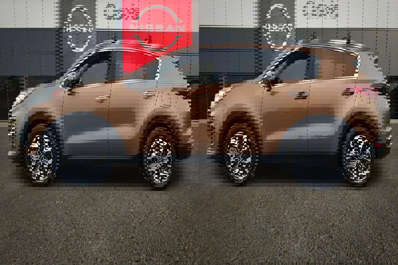 Used 2021 Kia Sportage EX image 6