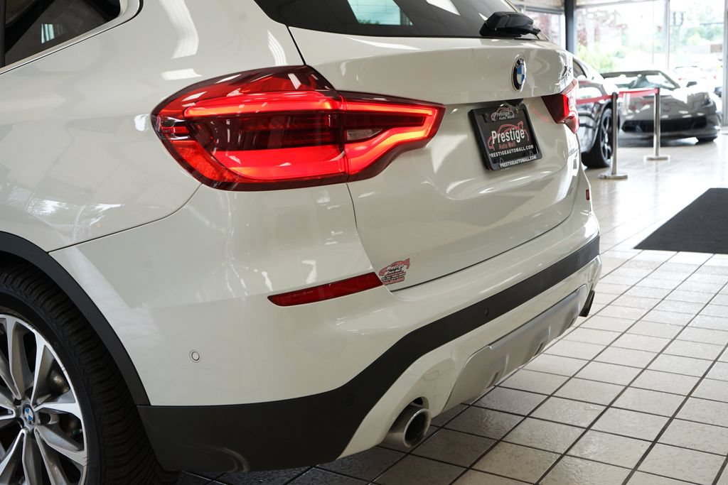 Used 2018 BMW X3 xDrive30i AWD/4WD image 16