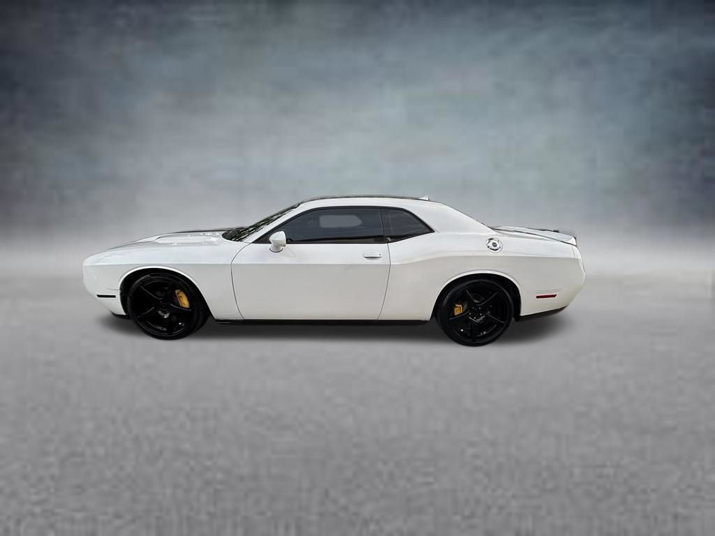Used 2016 Dodge Challenger R/T Plus RWD image 8