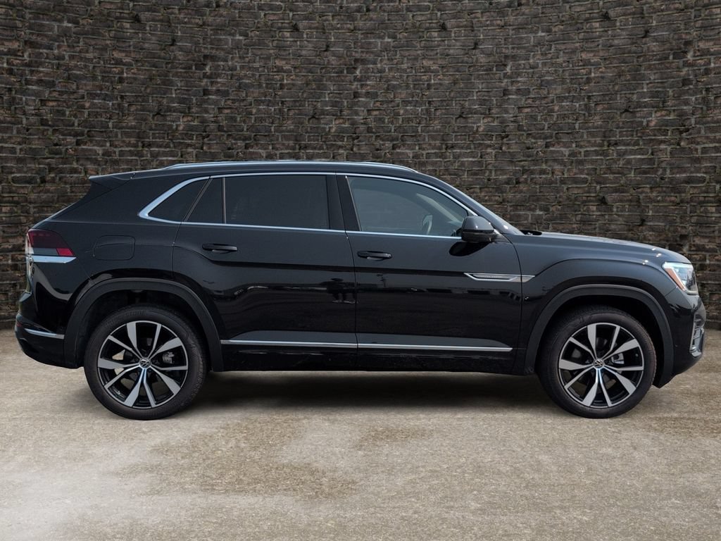 Used 2026 Volkswagen Atlas Cross Sport SEL Premium R-Line AWD/4WD image 3