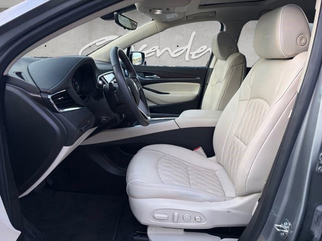 Certified 2023 Buick Enclave Avenir w/ Avenir Technology Package image 15